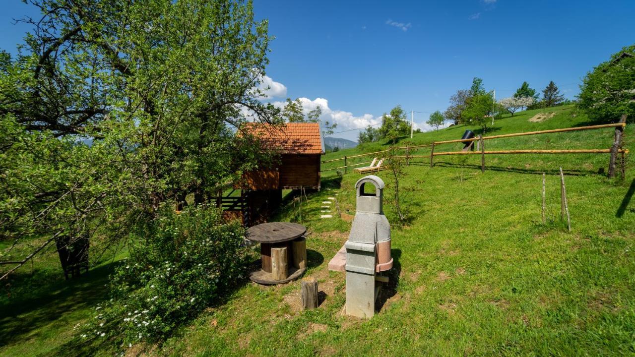 Robinzonski Turizam "Robin' S Hood" Skrad Kültér fotó